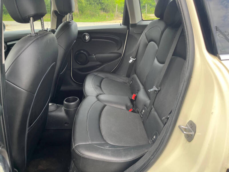 2016 MINI Hardtop 4 Door Cooper