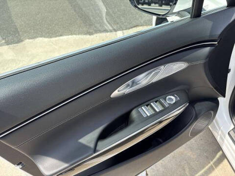 2025 Genesis GV70 2.5T Standard