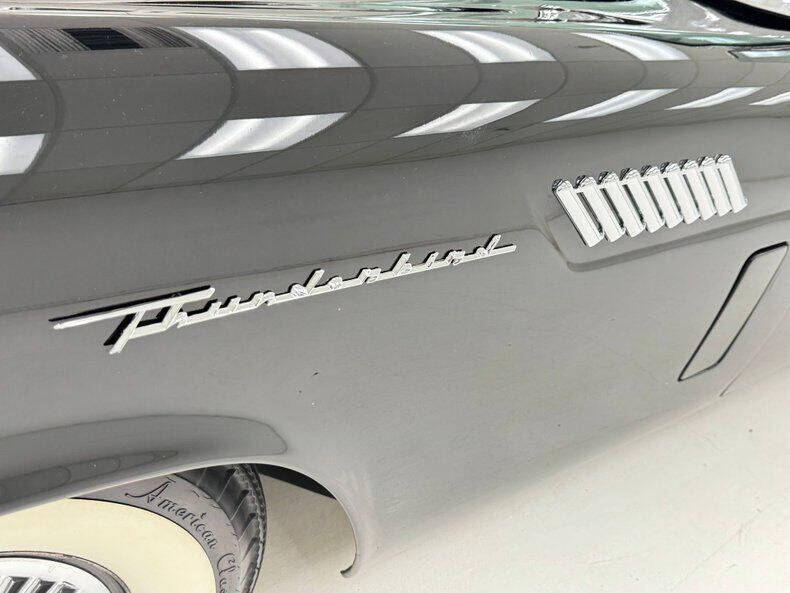 1957 Ford Thunderbird