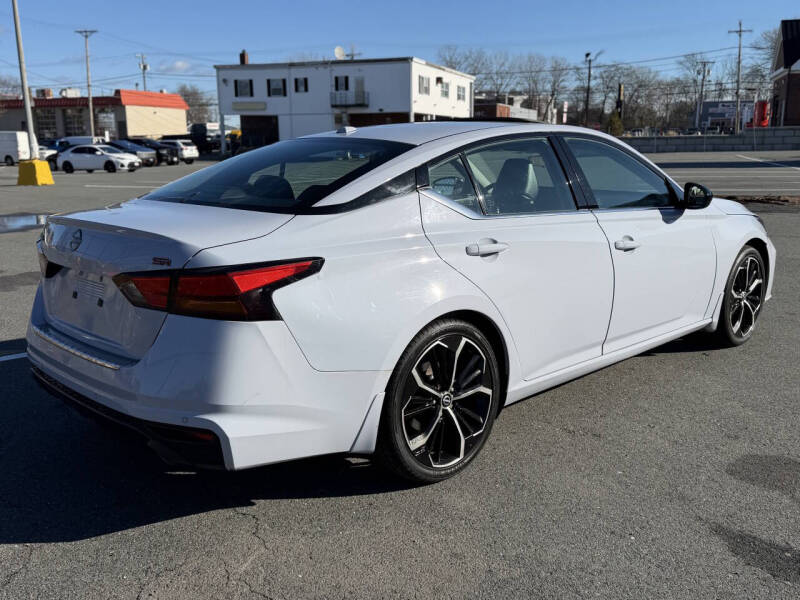 2023 Nissan Altima 2.5 SR