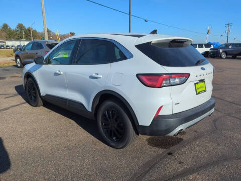 2022 Ford Escape Hybrid SE