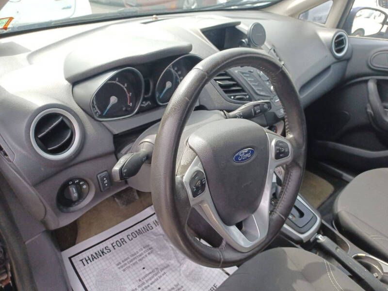 2016 Ford Fiesta SE