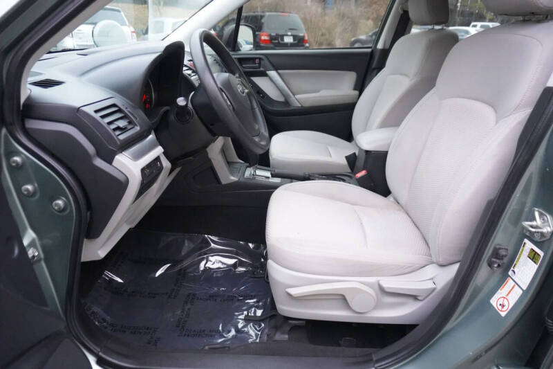 2014 Subaru Forester 2.5i