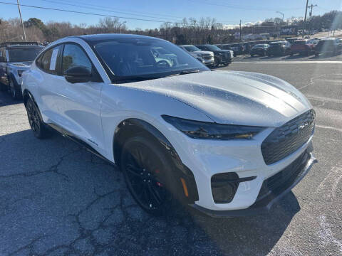 2025 Ford Mustang Mach-E Premium