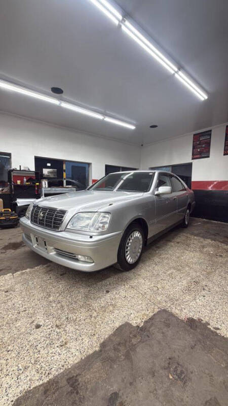 2000 Toyota Crown