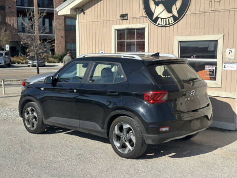 2022 Hyundai Venue SEL