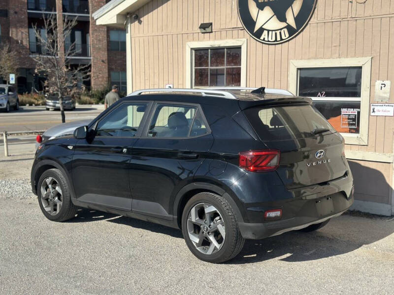 2022 Hyundai Venue SEL