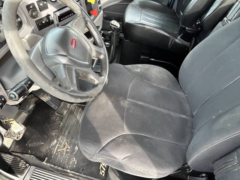 2016 Peterbilt 579 Road 579 Road Tractor