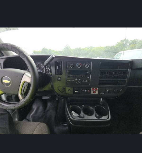 2016 Chevrolet Express 2500
