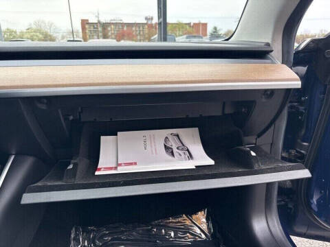 2019 Tesla Model 3 Standard Range Plus