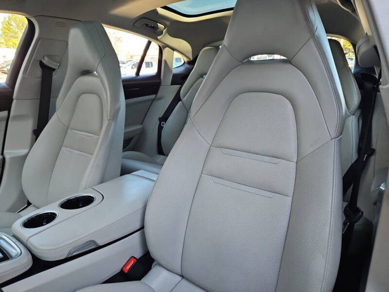 2018 Porsche Panamera