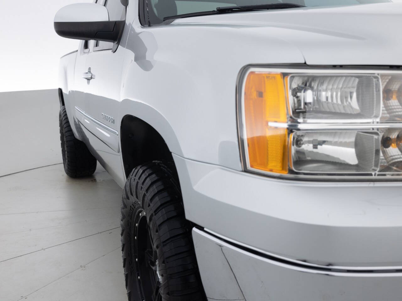Used Car 2013 Gmc Sierra 1500  Sle 4x4 4dr Extended Cab 6.5 Ft. Sb For Sale Under $10,000 In Coal City, Illinois