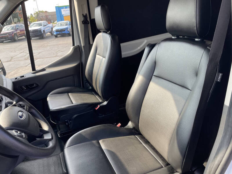 2024 Ford Transit 250