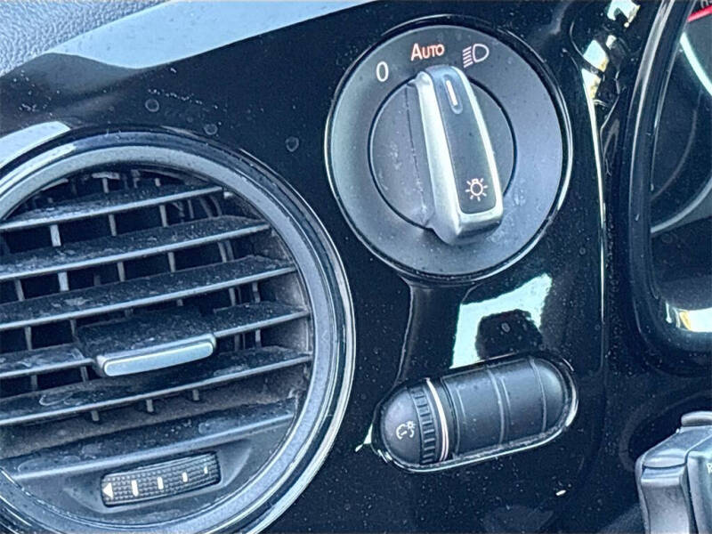 2018 Volkswagen Beetle 2.0T S