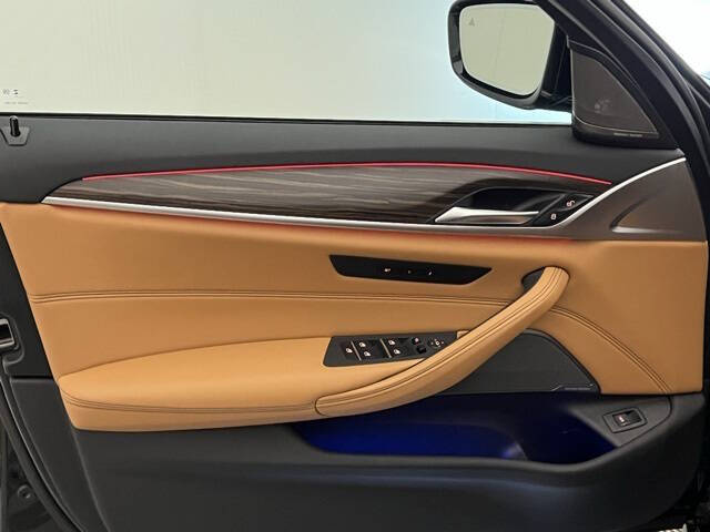 2023 BMW 5 Series 530i