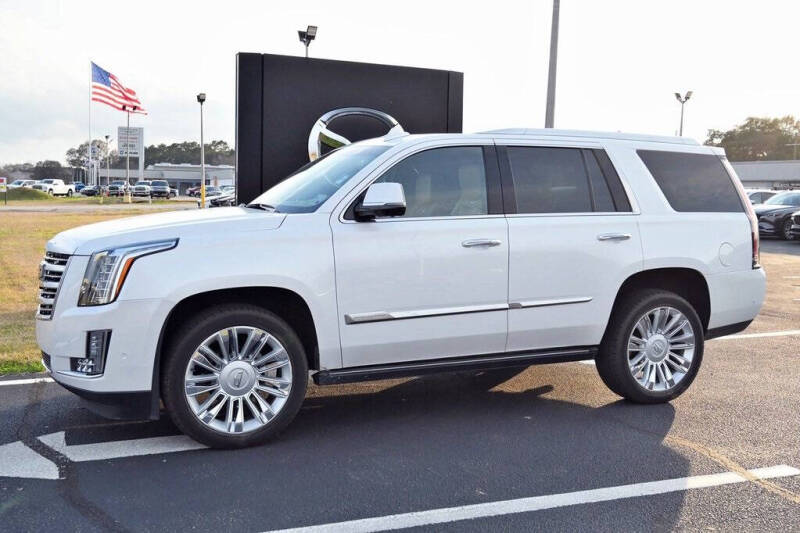 Used 2019 Cadillac Escalade Platinum with VIN 1GYS3DKJ2KR297827 for sale in Lafayette, LA