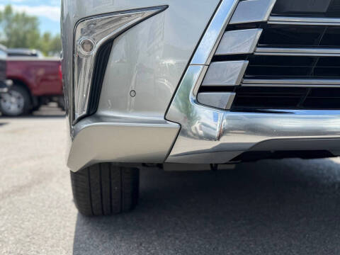 2017 Lexus LX 570