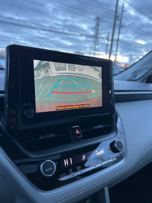 2024 Toyota Corolla Cross LE