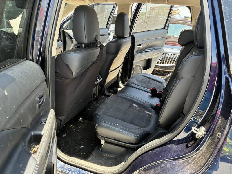 2020 Mitsubishi Outlander SE