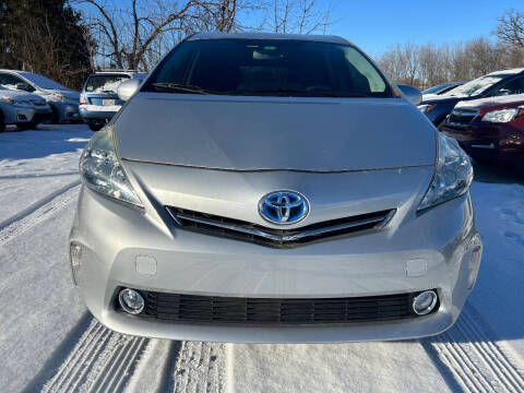 2012 Toyota Prius v Five