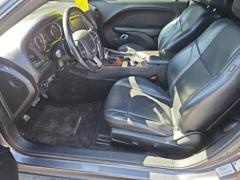 2017 Dodge Challenger R/T Plus