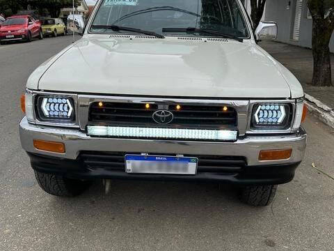 1998 Toyota Hilux