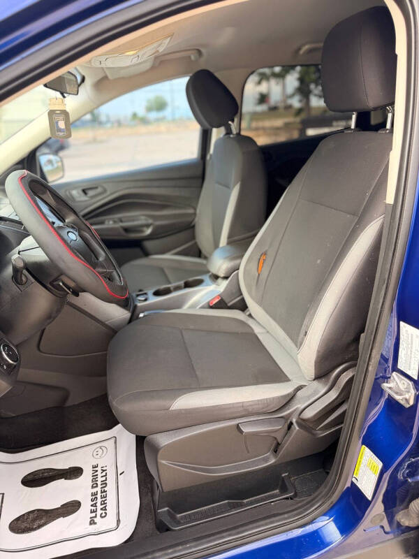 2015 Ford Escape S