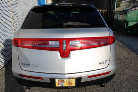 2016 Lincoln MKT