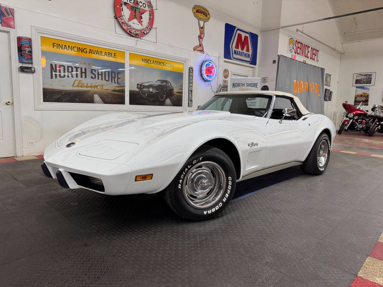 1975 Chevrolet Corvette 3
