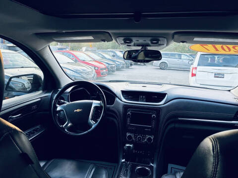 2017 Chevrolet Traverse LT