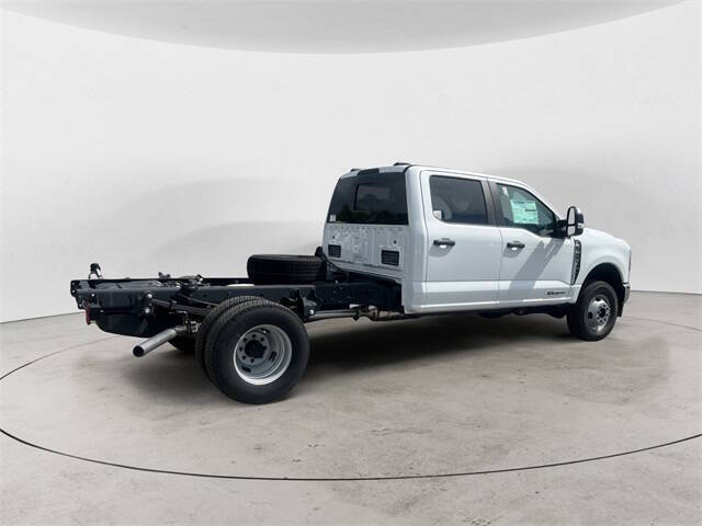 2025 Ford F-350 Super Duty XL