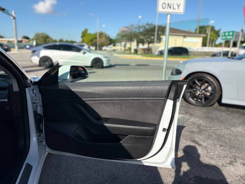 2019 Tesla Model 3 Long Range