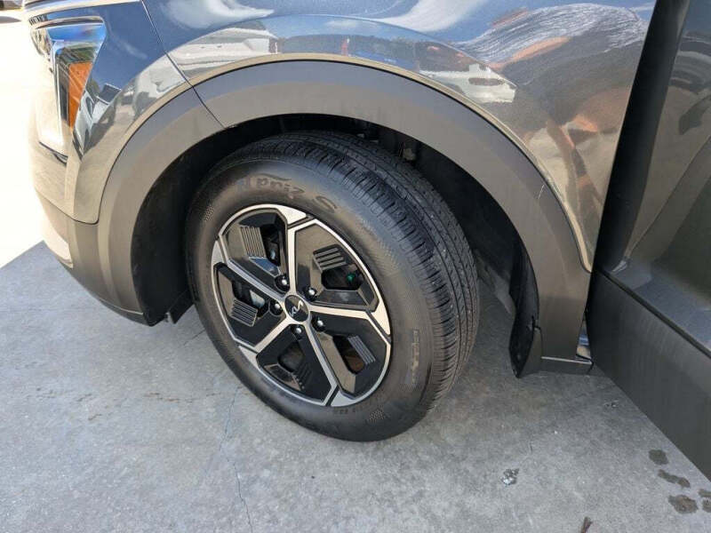 2024 Kia Niro EX
