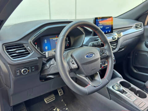 2023 Ford Escape Hybrid ST-Line Select