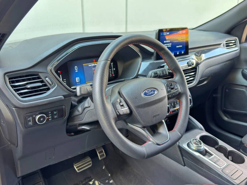 2023 Ford Escape Hybrid ST-Line Select