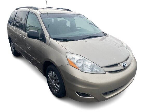 2008 Toyota Sienna LE 8-Passenger