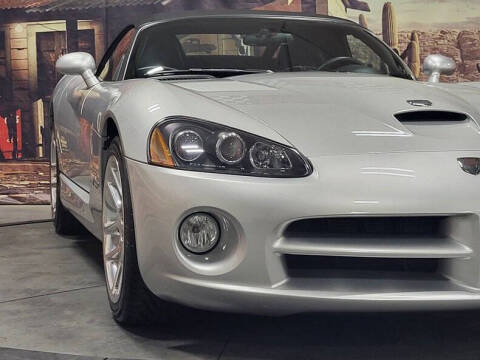 2005 Dodge Viper SRT-10