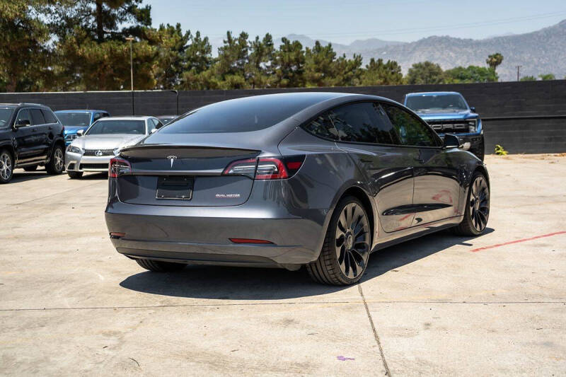 2023 Tesla Model 3 Performance