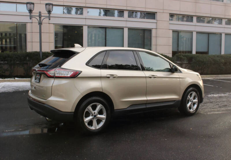 2017 Ford Edge SE