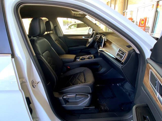 2025 Volkswagen Atlas SE 4Motion