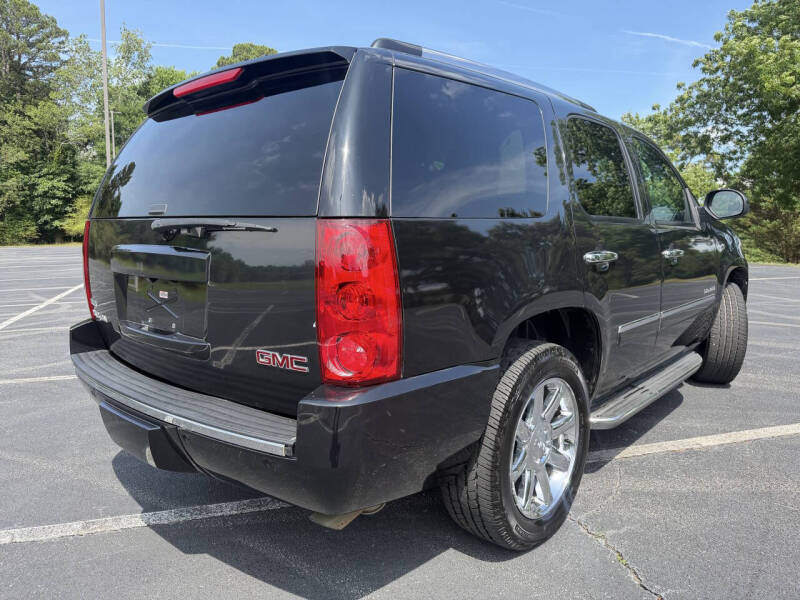 2011 GMC Yukon Denali