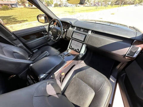2020 Land Rover Range Rover P525 HSE