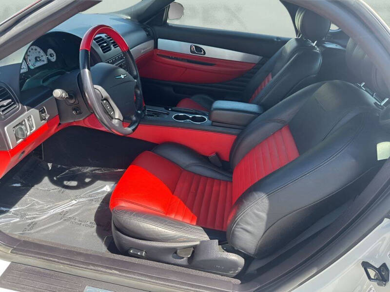2003 Ford Thunderbird