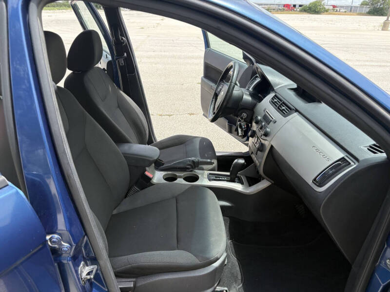 2009 Ford Focus SES