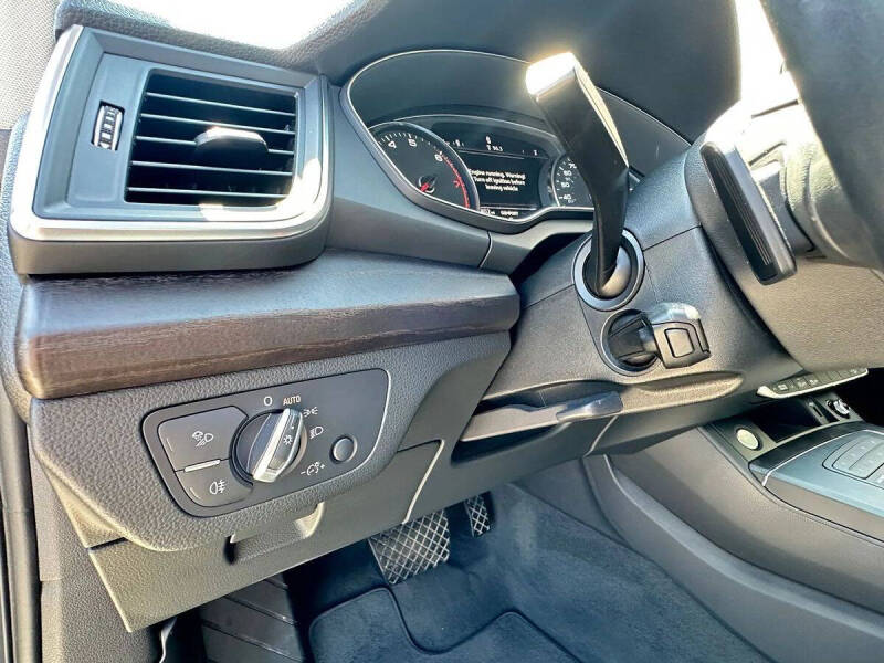 2019 Audi Q5 quattro Premium 45 TFSI