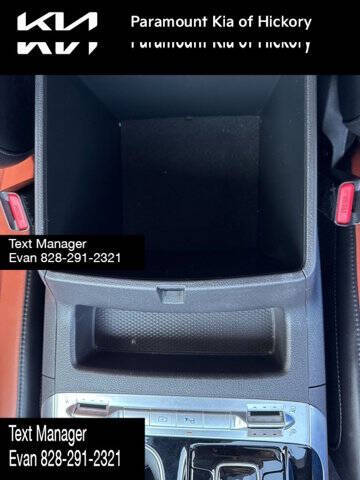 2024 Kia Carnival SX