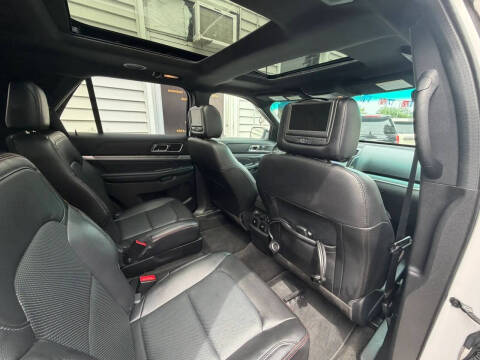 2017 Ford Explorer Sport