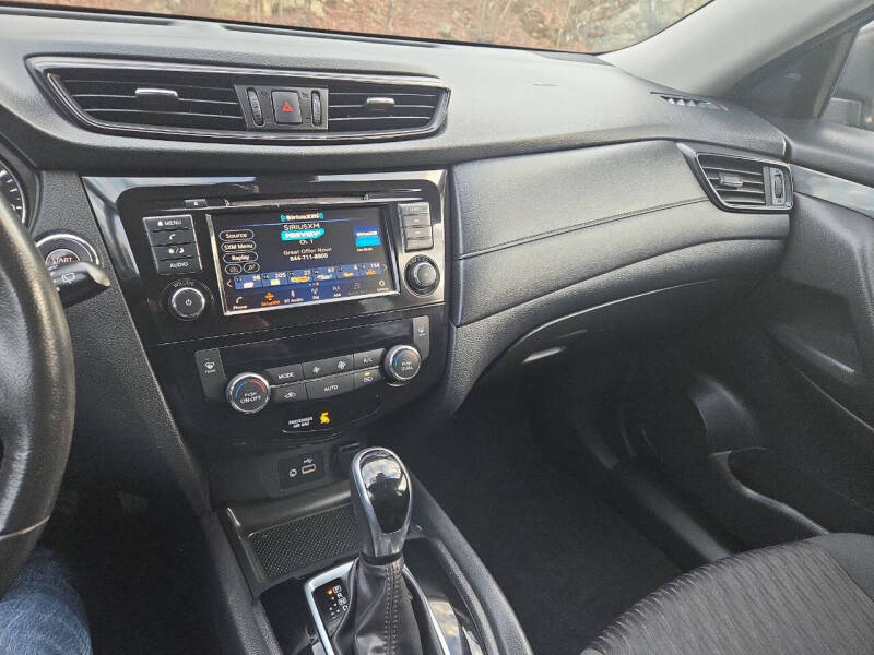 2020 Nissan Rogue SV