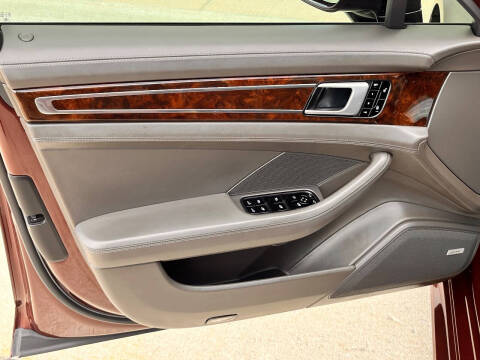 2018 Porsche Panamera