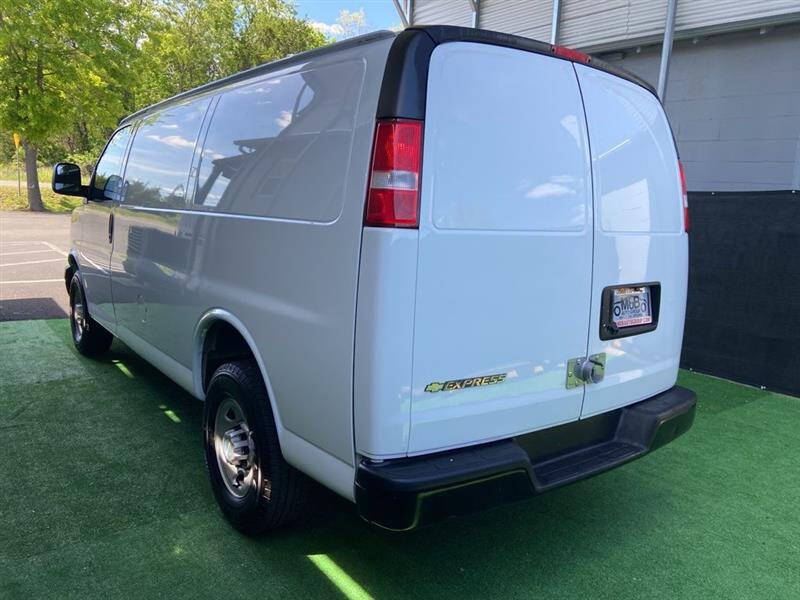 2021 Chevrolet Express 2500